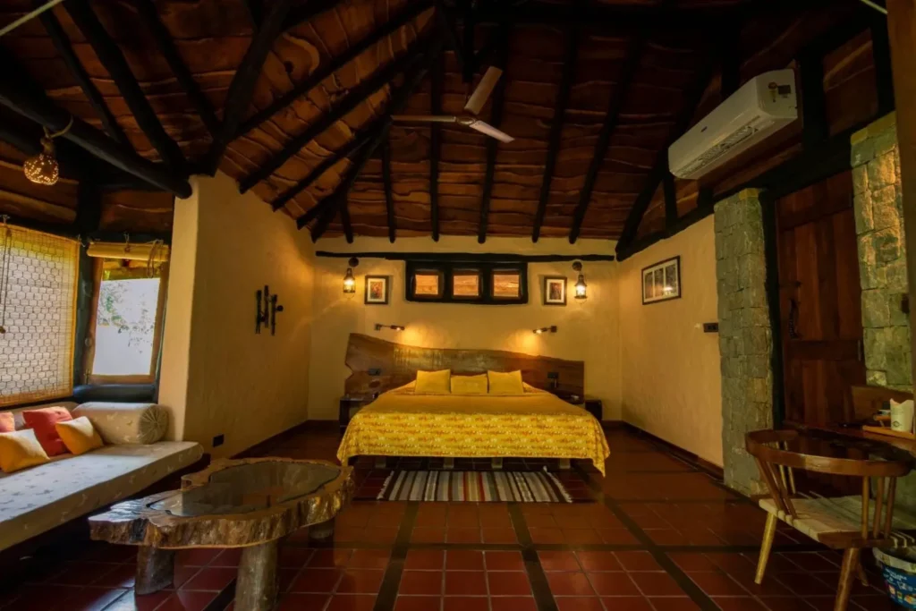 Luxury cottage accommodation at Kanha Earth Lodge near Kanha National Park