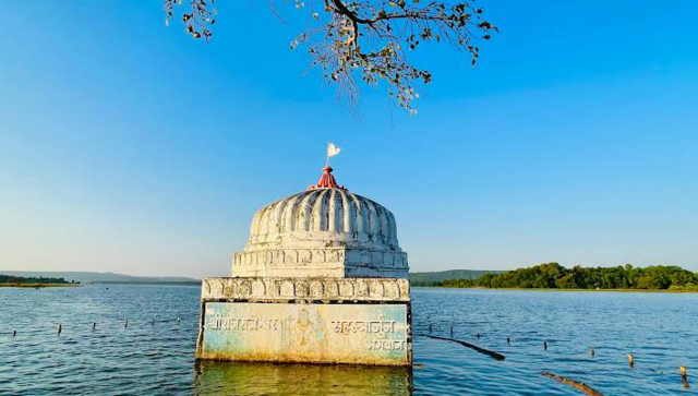Mandla – Riverside Forts and Narmada Aarti