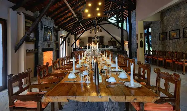 hotel in kanha