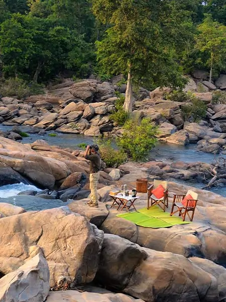 riverside picnic in kanha